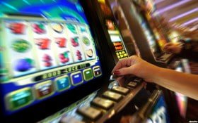 ayeay777 အွန်လိုင်း စလော့ Jackpot ဂိမ်းများ မြင်ကွင်း